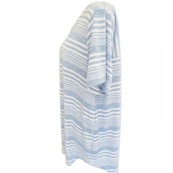 Rose & Olive blue & white striped knit top with buttons down the back size 1X - Picture 5 of 7